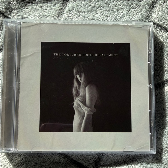 New Taylor Swift TTPD CD Fresh Out the Slammer Acoustic Version Tortured Poets